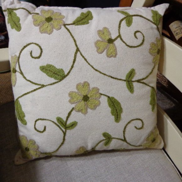 New! Toss Pillow Square Removable Case Handmade - Picture 4 of 8